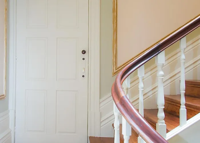 Apartman Liiiving In | Art & Heart *